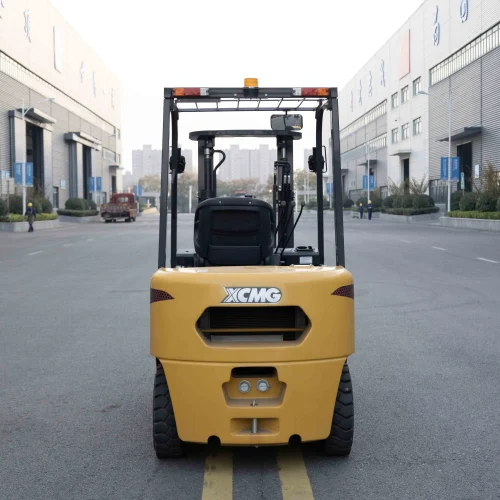 xe nang dau 2.5 tan 3